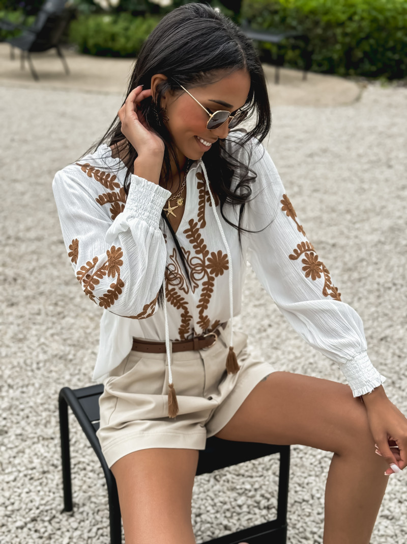 Blouse a fleurs Iris Blanc Camel