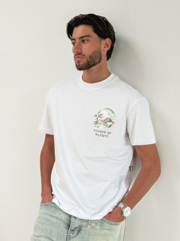 T-shirt " The wind whispers forgotten secrets " - Blanc