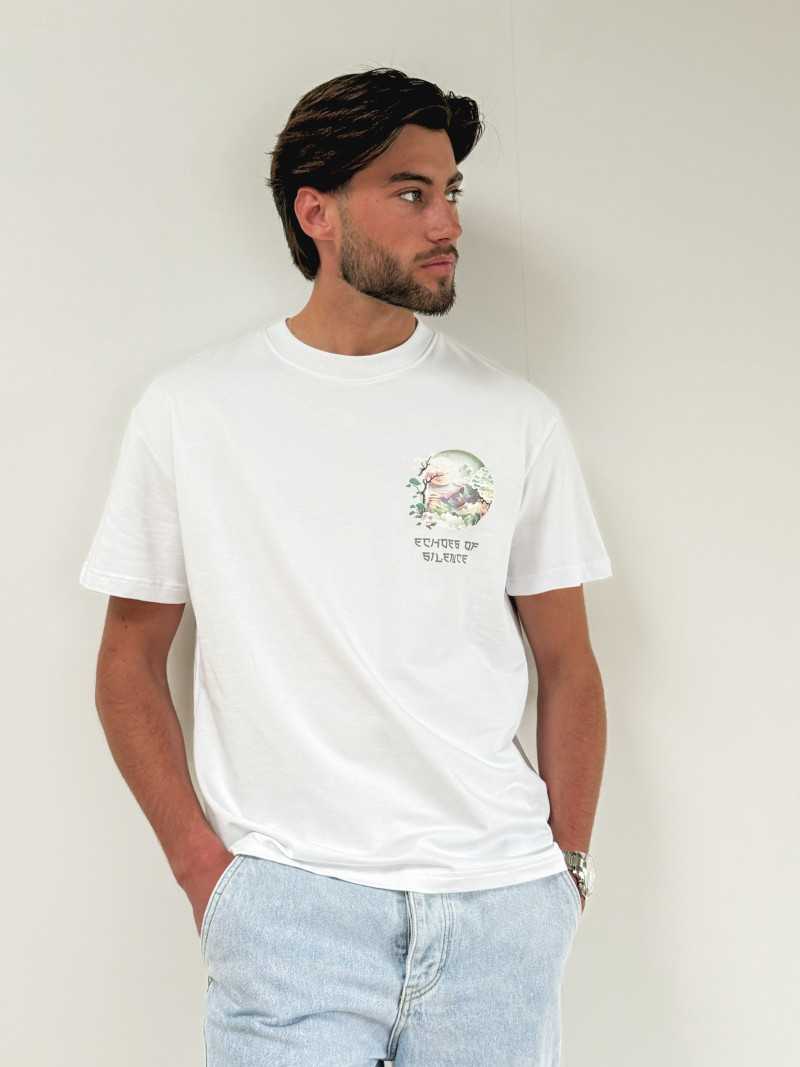 T-shirt " The wind whispers forgotten secrets " - Blanc