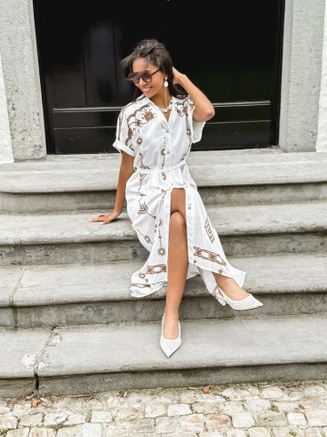 Robe longue à motifs Kavala - Blanc/Camel