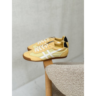 Corina5070 Amarillo