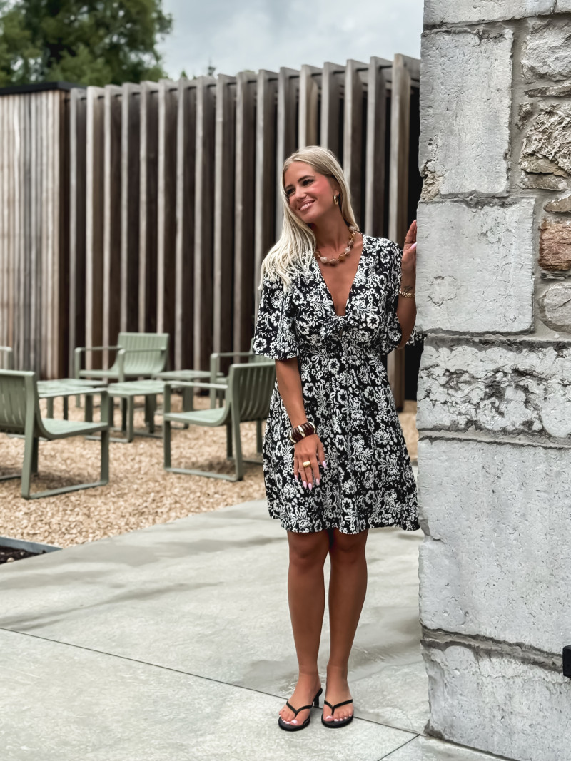 Robe courte à fleurs Marilène - Noir