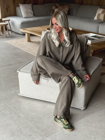 Ensemble Calissa - Kaki