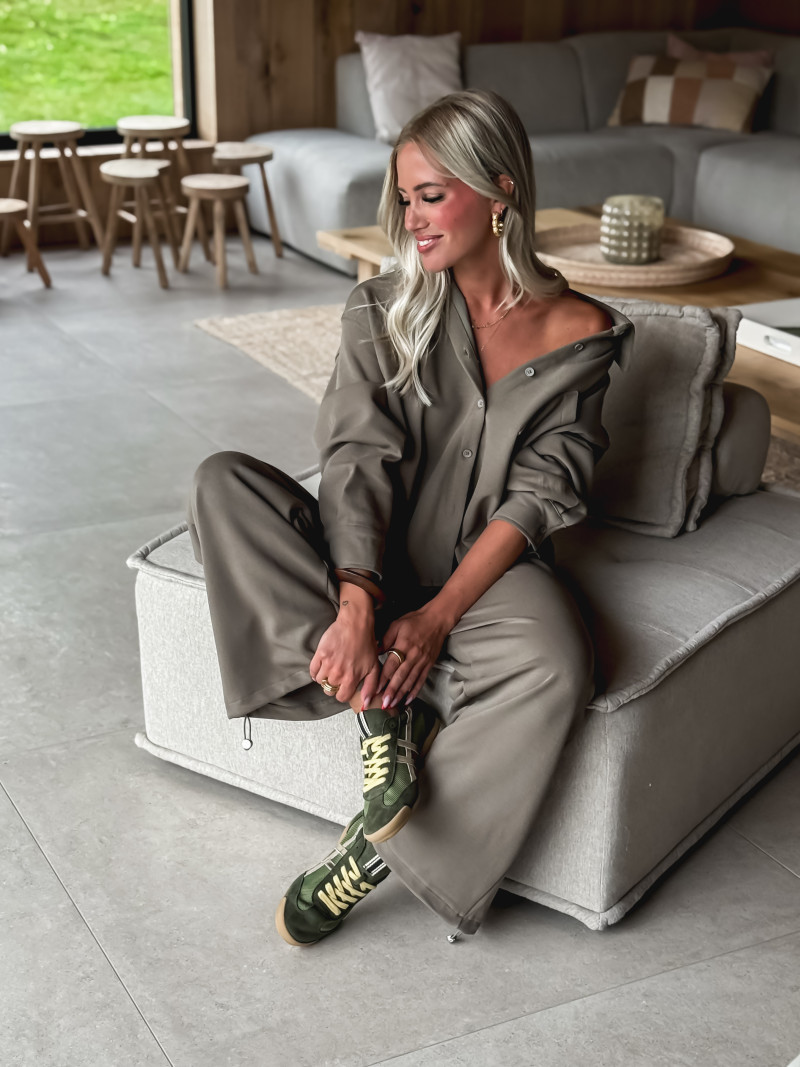Ensemble Calissa - Kaki
