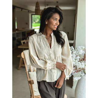 Season15H037 beige
