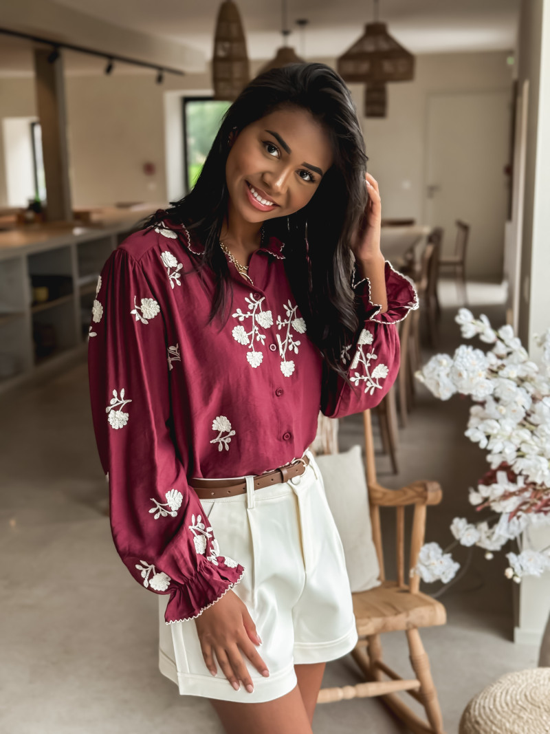 Season15H039 Burgundy