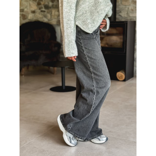 Sarah J6041-2