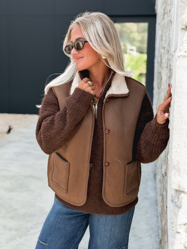 Season15G495 camel
