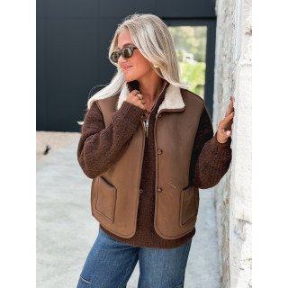 Season15G495 camel