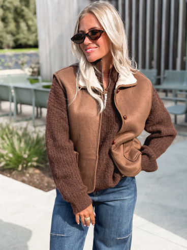Season15G495 camel