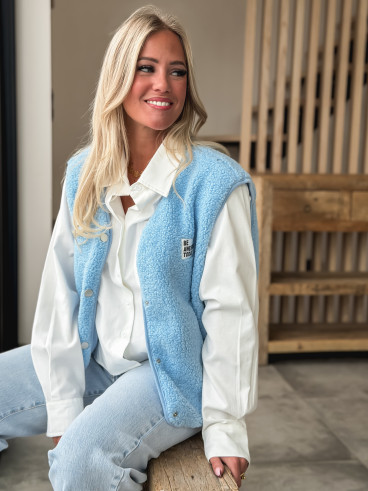 Gilet teddy sans manches Rania - Bleu ciel