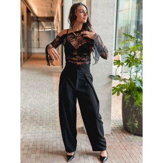 Blouse noire asymétrique en dentelle