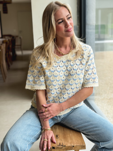 Blouse en crochet Zohana - Ecru/Bleu ciel Blouse en crochet Zohana - Ecru/Bleu ciel