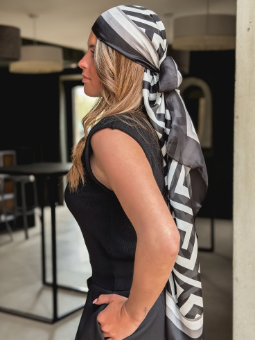Foulard Valina - Noir Foulard Valina - Noir