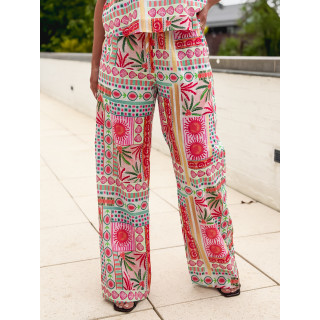 Ensemble à motifs multicolores
