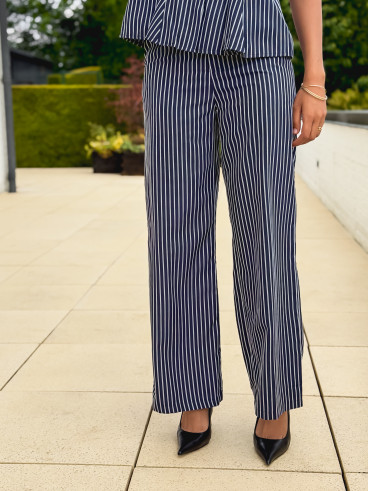 Pantalon ligné Roselyne - Bleu marine Pantalon ligné Roselyne - Bleu marine