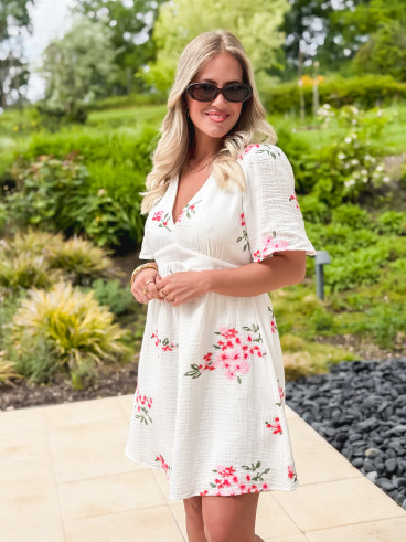 Robe courte à fleurs Mélaine - Blanc/Rose Robe courte à fleurs Mélaine - Blanc/Rose