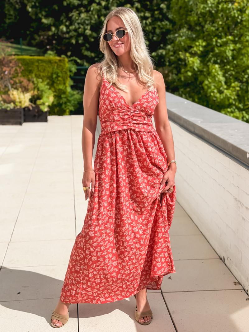 Robe longue à fleurs Ollie - Rouge Robe longue à fleurs Ollie - Rouge