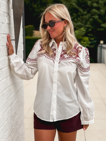 Chemise brodée Solène - Blanc/Bordeaux