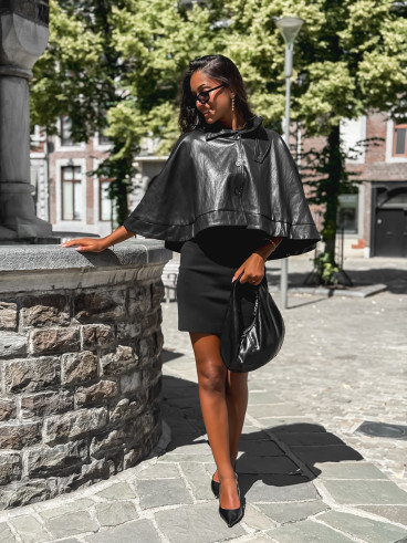 Cape en simili Wallis - Noir