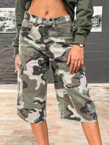 Bermuda à motifs militaire Cathia - Kaki Bermuda à motifs militaire Cathia - Kaki