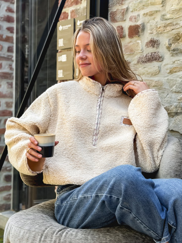 Pull en teddy Avia - Beige Pull en teddy Avia - Beige