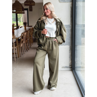 Ensemble Emmy - Kaki