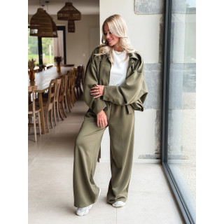 Ensemble Emmy - Kaki