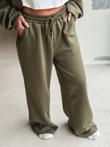 Ensemble Emmy - Kaki