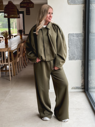 Ensemble Emmy - Kaki