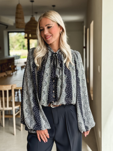Blouse à motifs Keira - Bleu marine Blouse à motifs Keira - Bleu marine