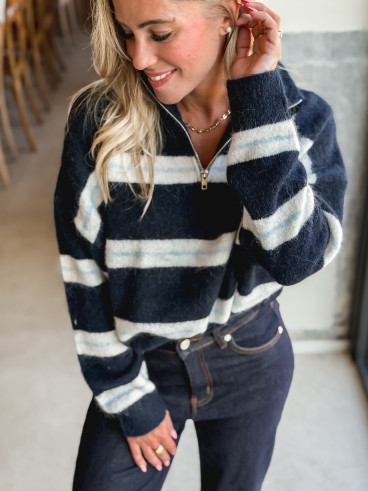 Pull ligné Constance - Bleu marine Pull ligné Constance - Bleu marine