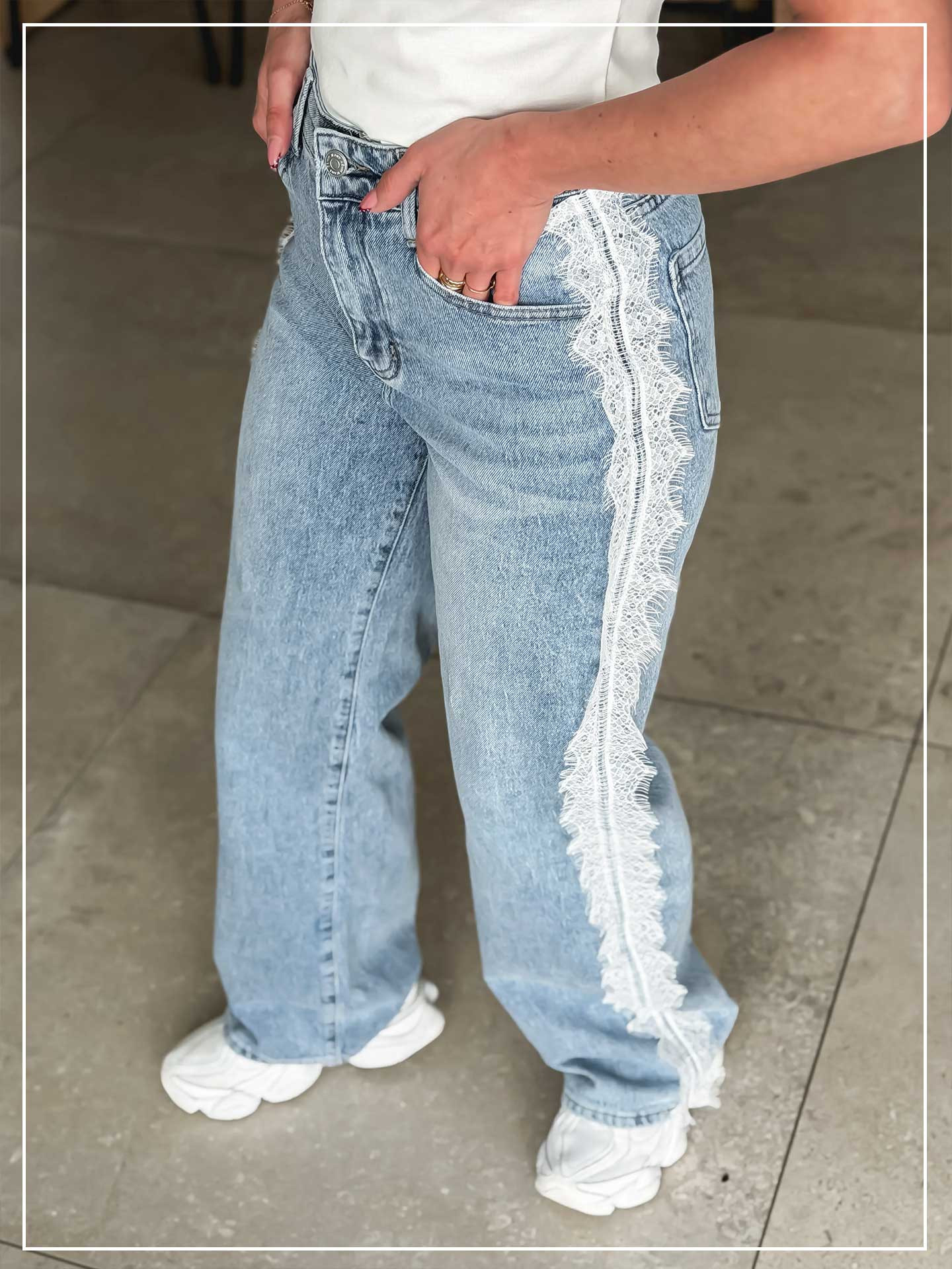Pantalons / Jeans 